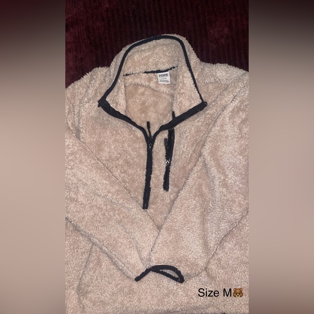 🐻🐻VICTORIA SECRET TEDDY HALF ZIP!🐻🐻